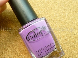 グロッシーボックス7月分には、Forsythe Color Clubフォーサイス カラークラブ(サロン向けポリッシュ)の紫ネイルが入ってました