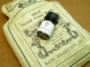 DEICA HERBAL AROMA BEAUTY BATH RELAXATION OIL shower beauty の香りやおまけとして入っていたピローの使用感などを写真付きで口コミします。
