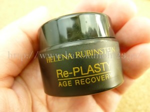 helenarubinstein re-plasty age recovery　スイスのらクリニックモントルーのクリニックで施されている美容技術をセルフケアで楽しめるようにした。