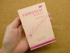 プラナスボックス12月分には冊子のようなフレグランスが入ってました。サムライウーマンっていう香水みたいです。