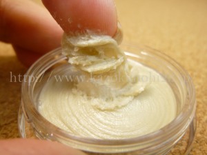 自然派スキンケア ねりせっけんの洗い心地を実際に試してみます 逢初(あいそめ)ねりせっけん 使用感を画像で紹介します