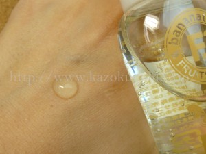 ドール バナナチュラ モイスチャージェリーローション(化粧水)30ml バナナの保湿力を生かしたフルーツスキンケア化粧水の肌なじみを口コミします
