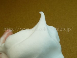 沖縄生まれのハイビスカスの洗顔料の泡立ちを写真付きでレポート ハイビスカスフェイスウォッシュの洗い上がりを口コミします