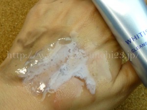 ＰＯＬＡ ホワイティシモ 美白基礎化粧品のクレンジングの乳化する画像