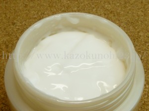 赤ちゃんコラーゲン配合オールインワンゲルの使用感を紹介する前に特徴をまとめて口コミします