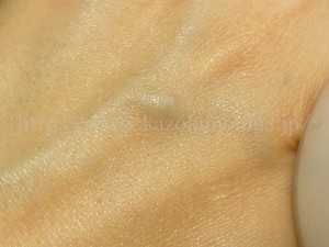 黄土倶楽部で販売されているgrace&luceresimiusの薬用ホワイトニングジェルの使用感や肌なじみなどを写真付きでクチコミしていきます。