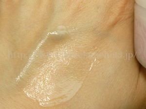 合成香料無添加・石油系界面活性剤無添加の低刺激処方で作られた敏感肌用オールインワンゲルのドクターメイクルを使ってみた感想を画像こみで紹介していきます。