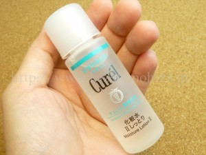キュレル潤浸保湿トライアルセットに入っていたcurel化粧水しっとりの使用感を写真付きで口コミ中。