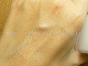 化粧水、美容液、クリームなどの機能を果たすオールインワンゲルを使った感想を写真付きで口コミしていきます。