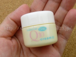 DHC化粧品のコエンザイムQ10配合クリームを使った感想を画像で紹介。
