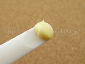 DHC化粧品のコエンザイムQ10の配合されたスキンケアを使った結果を写真付きで公開中。