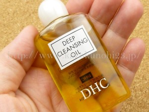 DHCディープクレンジングオイルの使用感を写真付きで口コミ中。