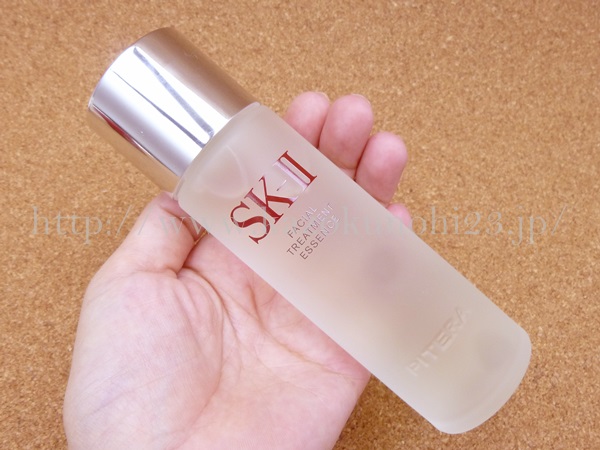 SKⅡフェイシャル　トリートメント　エッセンス７５ｍＬ は、拭き取りタイプの化粧水です。