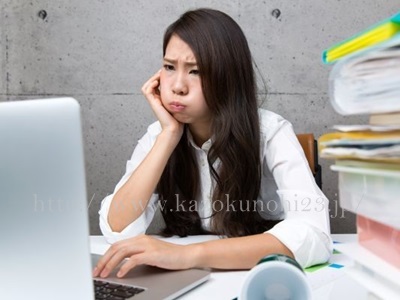 仕事上の対人関係トラブルなどは、ストレスの原因となるため、大人ニキビの要因と言えます。