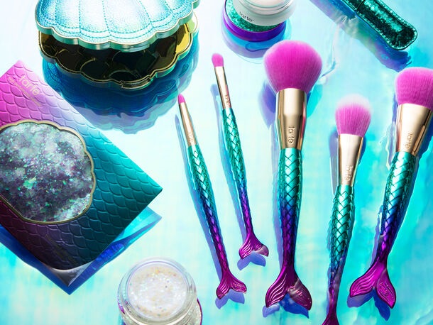 tarte mermaid brush setは可愛い。